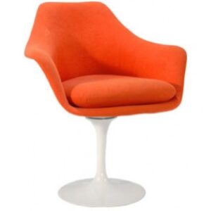 CADEIRA SAARINEN COM BRAÇOS - REVESTIDA (FRENTE) NO COURO NATURAL