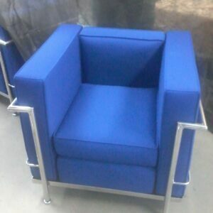 POLTRONA LC2 CROMADA - COURO ECOLÓGICO